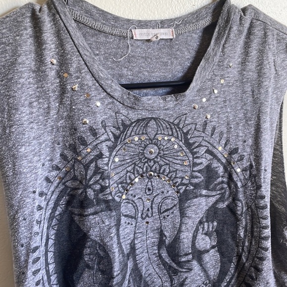 Title Unknown Cropped Meditating Elephant Muscle T-Shirt - Picture 2 of 9